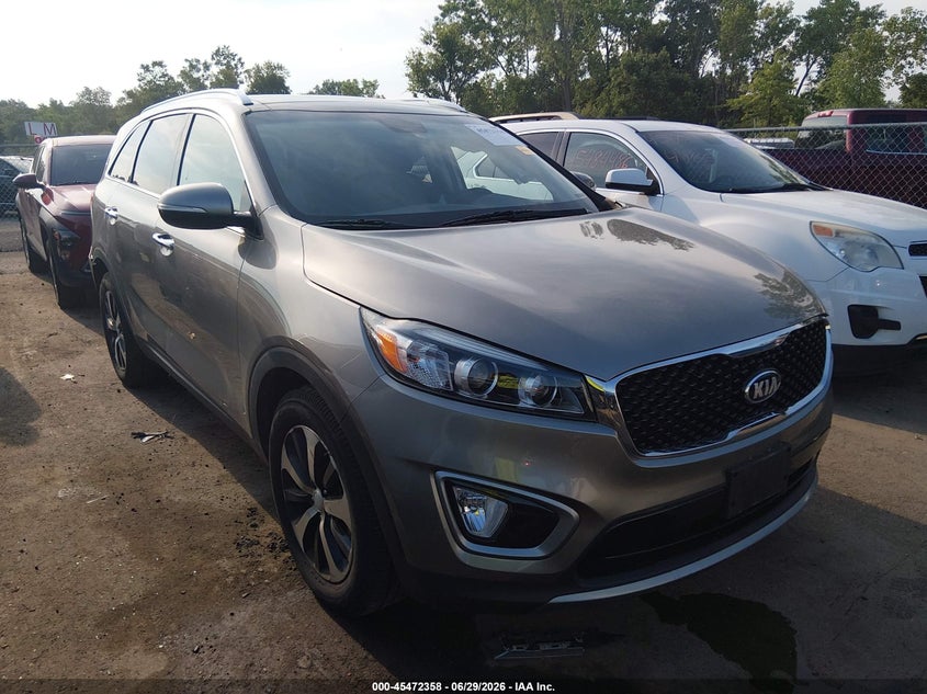 2016 Kia Sorento VIN 5XYPH4A58GG183113 IAAI salvage auction — LEFT SIDE, Salvage (Ohio), sold $2,450 on 2026-07-28 (photo 1)