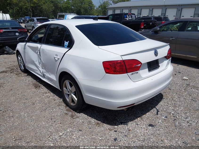 2014 Volkswagen Jetta VIN 3VWLL7AJ2EM370694 IAAI salvage auction — SIDE, Clear (Indiana), sold $1,700 on 2026-07-19 (photo 3)