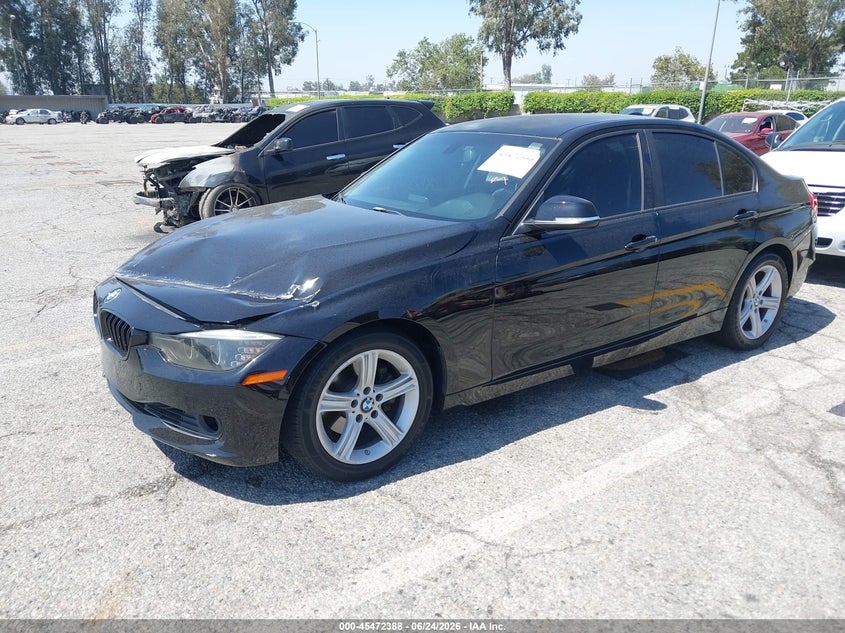 2012 BMW 3er VIN WBA3C1C50CF431888 IAAI salvage auction — FRONT END, Salvage Title, sold $25 on 2026-07-28 (photo 2)