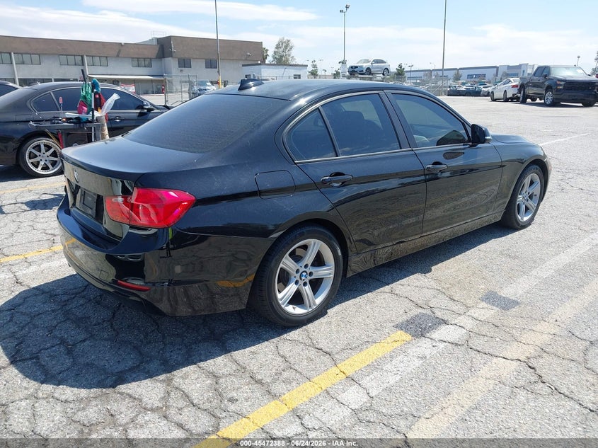 2012 BMW 3er VIN WBA3C1C50CF431888 IAAI salvage auction — FRONT END, Salvage Title, sold $25 on 2026-07-28 (photo 4)