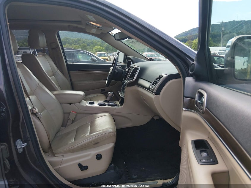 2017 Jeep Grand cherokee VIN 1C4RJFBG5HC739599 IAAI salvage auction — RIGHT FRONT, Salvage Title, sold $3,500 on 2026-07-25 (photo 5)