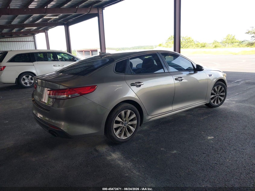 2016 Kia Optima VIN 5XXGU4L34GG102863 IAAI salvage auction — NORMAL WEAR, Clear (Georgia), sold $375 on 2026-07-28 (photo 4)