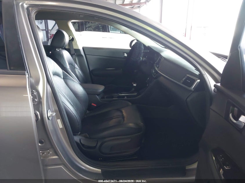 2016 Kia Optima VIN 5XXGU4L34GG102863 IAAI salvage auction — NORMAL WEAR, Clear (Georgia), sold $375 on 2026-07-28 (photo 5)