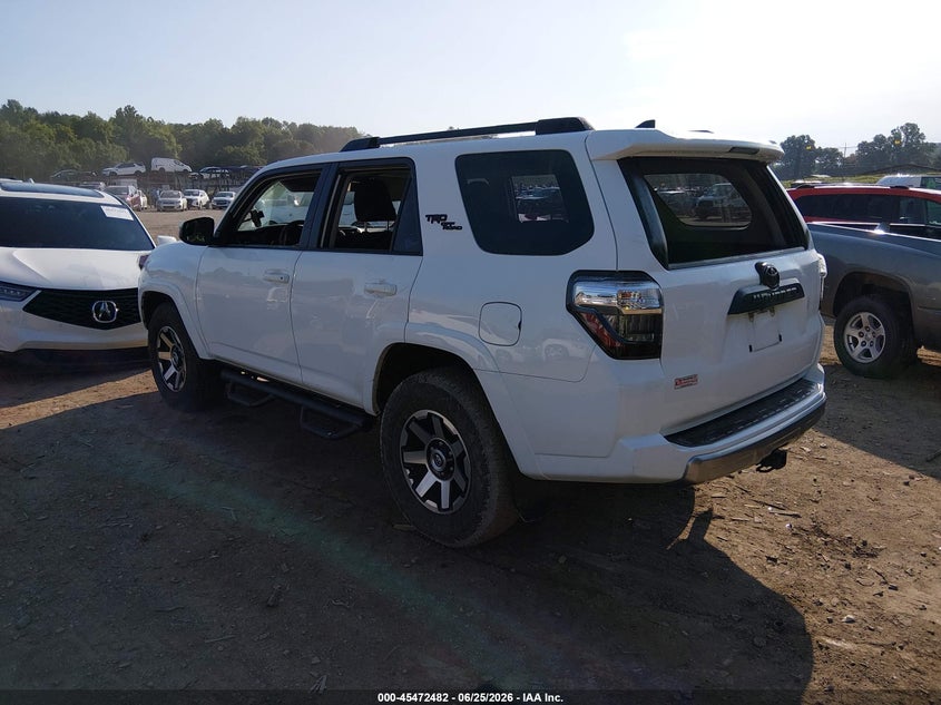 2019 Toyota 4runner VIN JTEBU5JR3K5643225 IAAI salvage auction — WATER/FLOOD, Salvage Title, sold $7,200 on 2026-08-08 (photo 3)