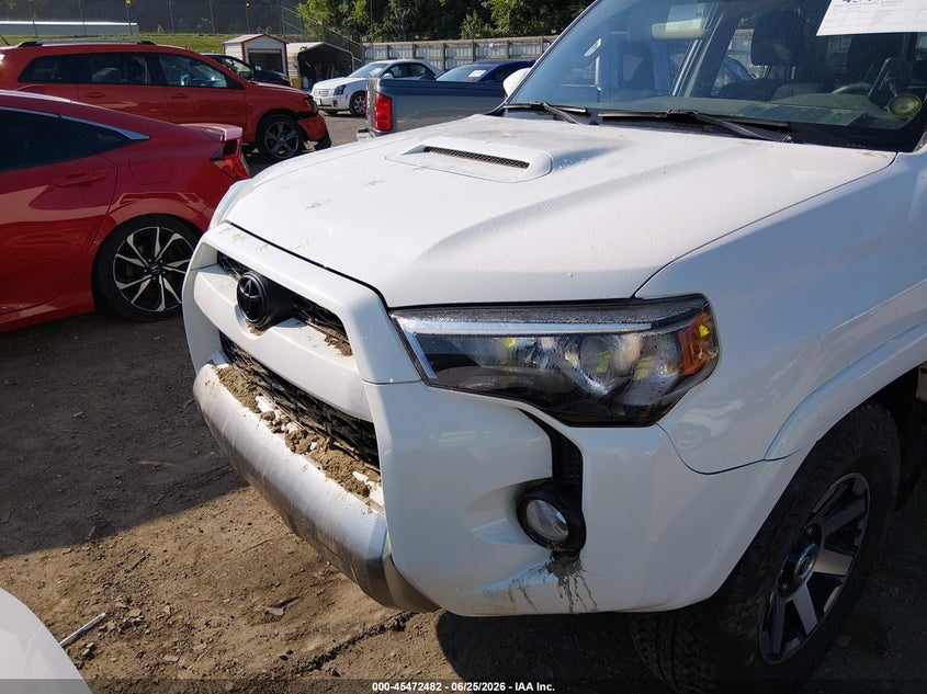 2019 Toyota 4runner VIN JTEBU5JR3K5643225 IAAI salvage auction — WATER/FLOOD, Salvage Title, sold $7,200 on 2026-08-08 (photo 6)