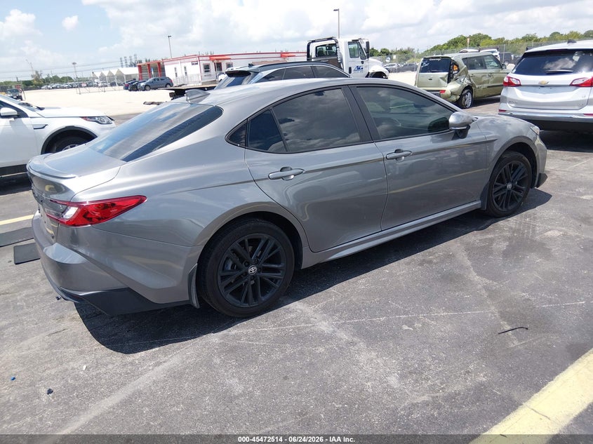 2025 Toyota Camry VIN 4T1DBADK2SU523573 IAAI salvage auction — LEFT SIDE, Salvage Title, sold $15,300 on 2026-08-26 (photo 4)