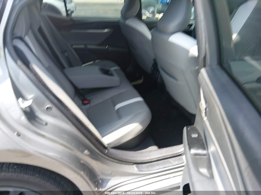 2025 Toyota Camry VIN 4T1DBADK2SU523573 IAAI salvage auction — LEFT SIDE, Salvage Title, sold $15,300 on 2026-08-26 (photo 8)