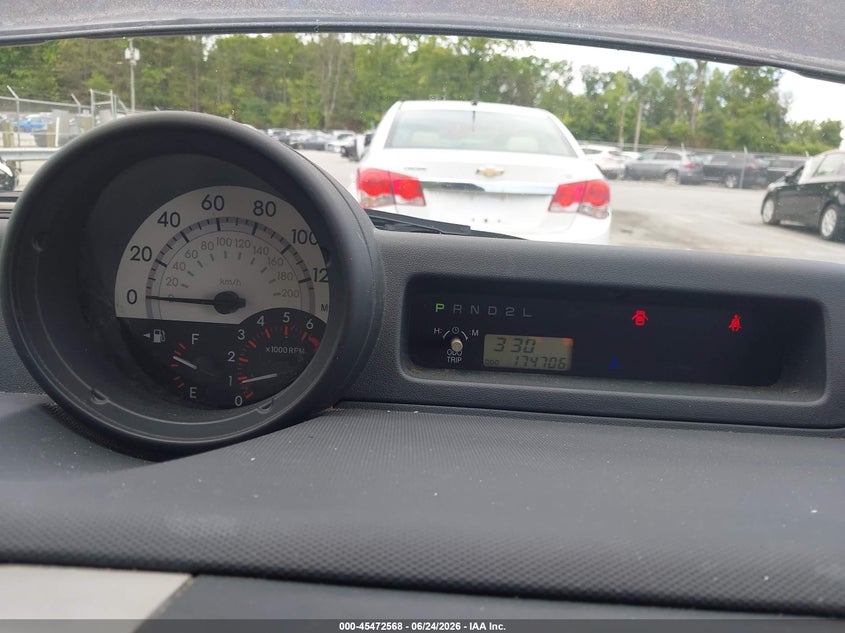 2005 Scion Xb VIN JTLKT324350213926 IAAI salvage auction — SIDE, Salvage (North Carolina), sold $475 on 2026-07-15 (photo 7)
