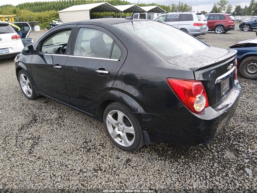 2013 Chevrolet Sonic VIN 1G1JE5SB2D4157070 IAAI salvage auction — Right Side, Salvage, sold $550 on 2026-10-19 (photo 3)
