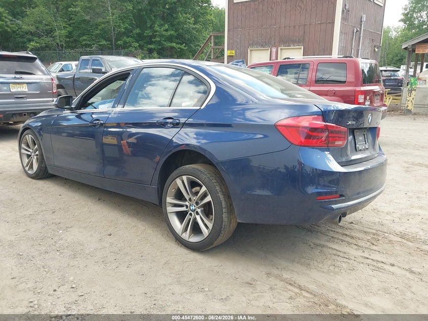 2018 BMW 3er VIN WBA8F1C51JAE93309 IAAI salvage auction — RIGHT FRONT, Salvage Title, sold $5,425 on 2026-08-27 (photo 3)