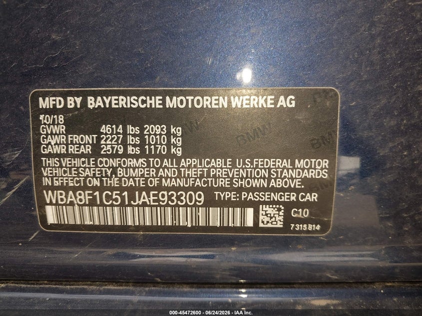 2018 BMW 3er VIN WBA8F1C51JAE93309 IAAI salvage auction — RIGHT FRONT, Salvage Title, sold $5,425 on 2026-08-27 (photo 9)