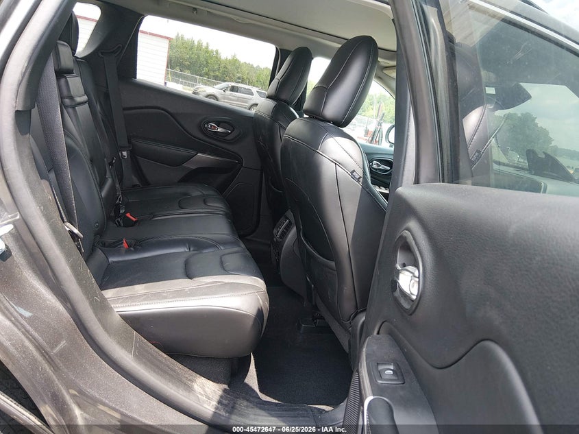 2019 Jeep Cherokee VIN 1C4PJMDX3KD259801 IAAI salvage auction — FRONT END, Salvage Title, sold $1,875 on 2026-09-02 (photo 8)