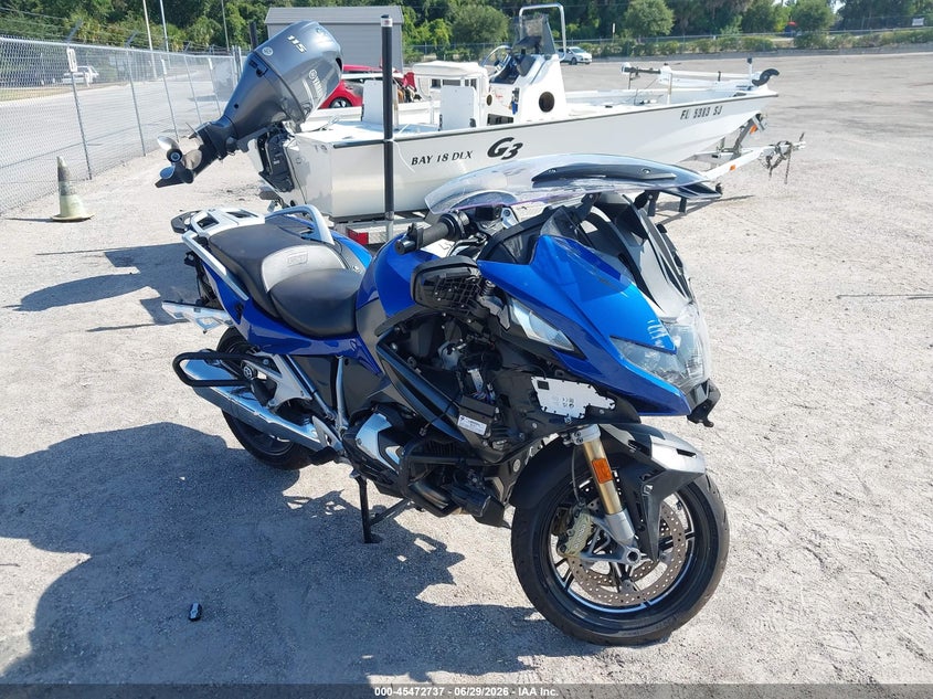 2022 BMW R 1250 VIN WB10L0301N6F15760 IAAI salvage auction — FRONT END, Rebuildable (Florida), sold $2,350 on 2026-07-28 (photo 1)