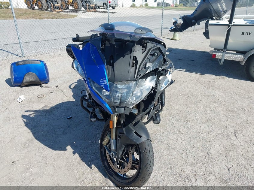 2022 BMW R 1250 VIN WB10L0301N6F15760 IAAI salvage auction — FRONT END, Rebuildable (Florida), sold $2,350 on 2026-07-28 (photo 5)