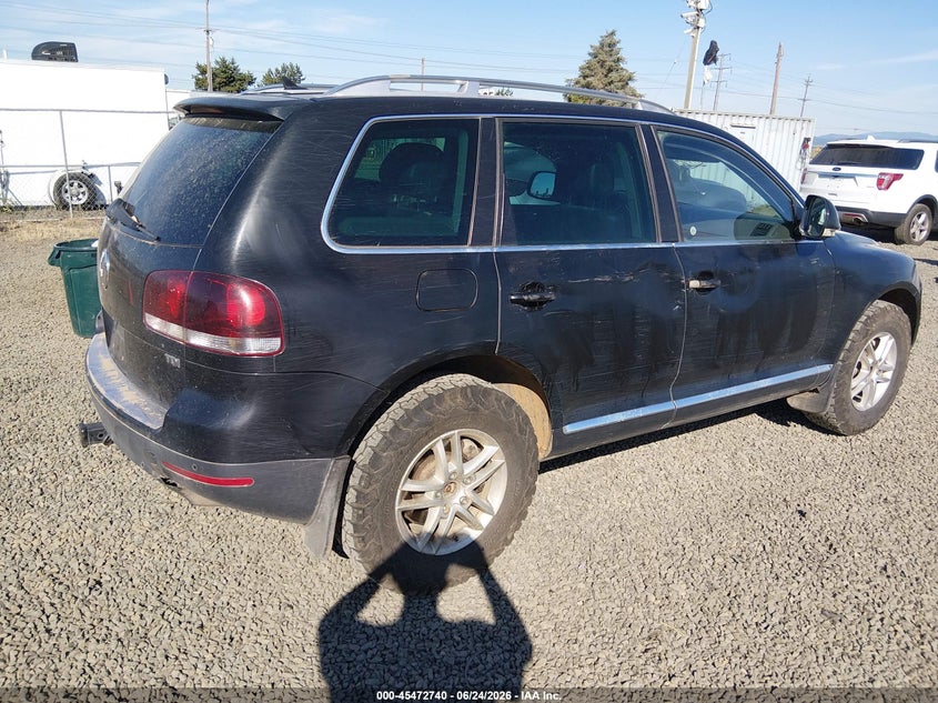2010 Volkswagen Touareg VIN WVGAK7A95AD001638 IAAI salvage auction — LEFT SIDE, Salvage (Oregon), sold $25 on 2026-08-12 (photo 4)