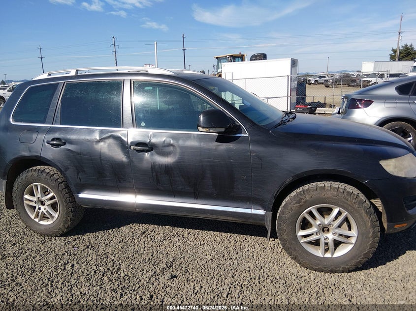 2010 Volkswagen Touareg VIN WVGAK7A95AD001638 IAAI salvage auction — LEFT SIDE, Salvage (Oregon), sold $25 on 2026-08-12 (photo 6)