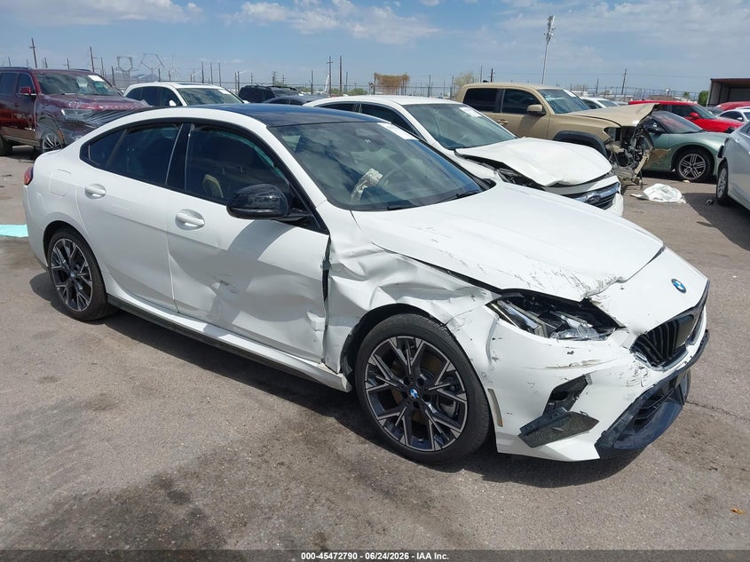 2026 BMW 2er VIN WBA23GG02T7U02206 IAAI salvage auction — SIDE, Salvage Title, sold $8,600 on 2026-08-21 (photo 1)