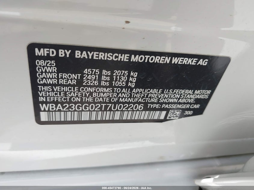 2026 BMW 2er VIN WBA23GG02T7U02206 IAAI salvage auction — SIDE, Salvage Title, sold $8,600 on 2026-08-21 (photo 9)