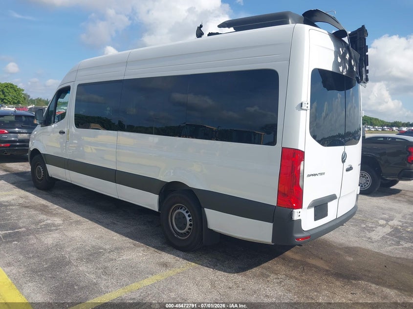 2026 Mercedes-benz Sprinter VIN W1Z4KGHY7TT604699 IAAI salvage auction — ROOF, Enterprise Vehicles Clear Only (Florida), sold $40,650 on 2026-07-30 (photo 3)