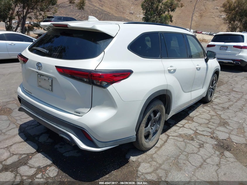2021 Toyota Highlander VIN 5TDJZRAH6MS039164 IAAI salvage auction — THEFT, Clear - Dealer Only (California), sold $17,125 on 2026-07-20 (photo 4)