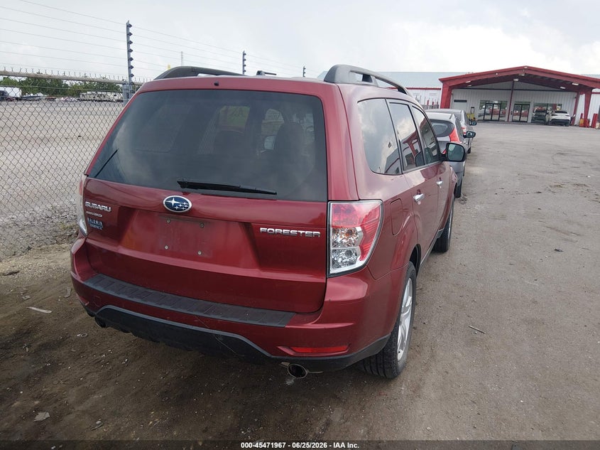2010 Subaru Forester VIN JF2SH6CC0AH914666 IAAI salvage auction — WATER/FLOOD, Salvage (Louisiana), sold $300 on 2026-07-20 (photo 4)