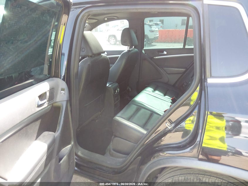 2014 Volkswagen Tiguan VIN WVGAV3AX4EW537697 IAAI salvage auction — FRONT END, Salvage Title, sold $750 on 2026-08-13 (photo 8)