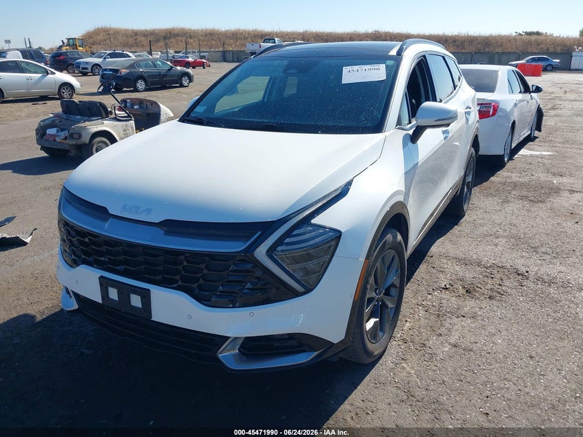 2023 Kia Sportage VIN KNDPXCAG8P7019484 IAAI salvage auction — SIDE, Salvage Title, sold $10,200 on 2026-07-31 (photo 2)