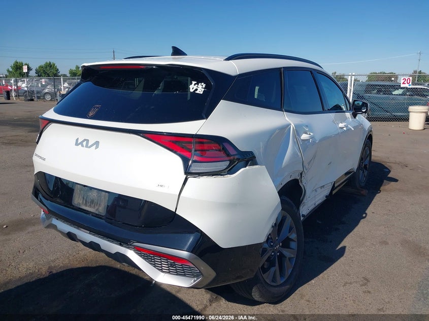 2023 Kia Sportage VIN KNDPXCAG8P7019484 IAAI salvage auction — SIDE, Salvage Title, sold $10,200 on 2026-07-31 (photo 4)