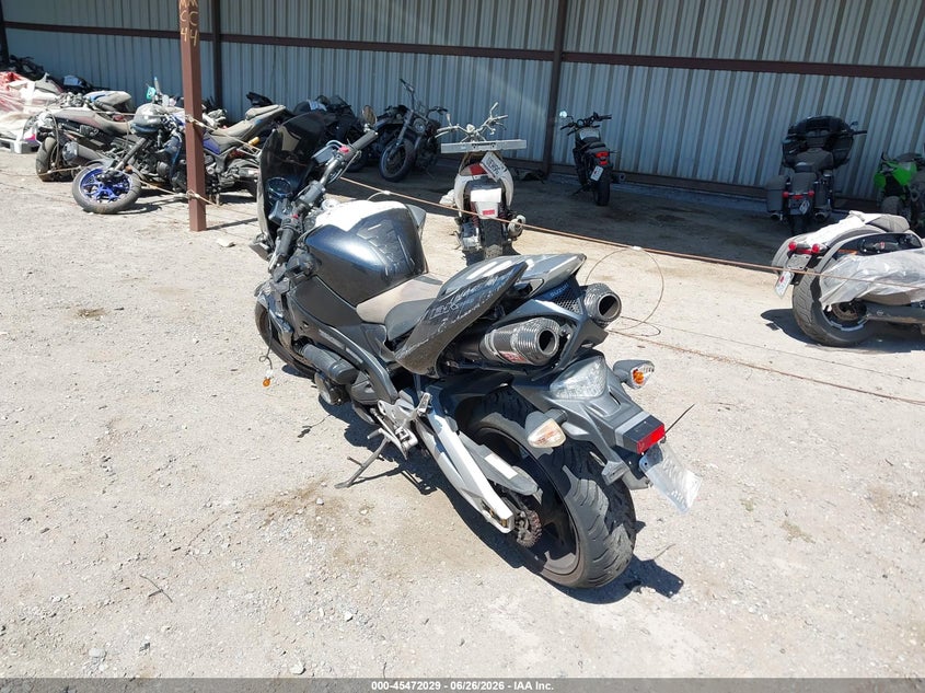 2008 Suzuki Gsx1300 VIN JS1GX71A982102577 IAAI salvage auction — FRONT & REAR, Salvage (California), sold $1,950 on 2026-07-08 (photo 3)