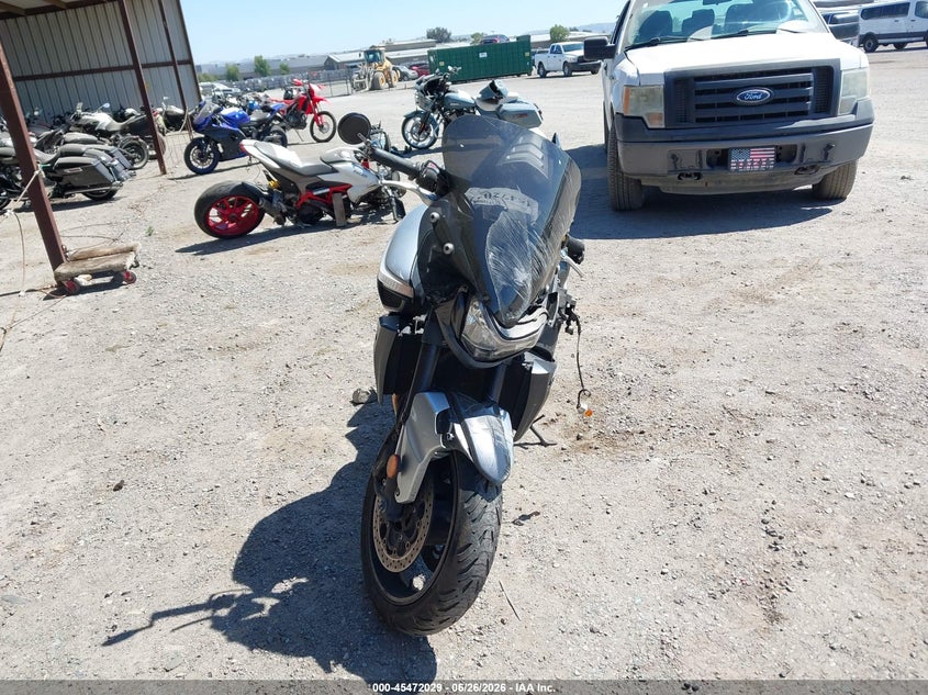 2008 Suzuki Gsx1300 VIN JS1GX71A982102577 IAAI salvage auction — FRONT & REAR, Salvage (California), sold $1,950 on 2026-07-08 (photo 5)
