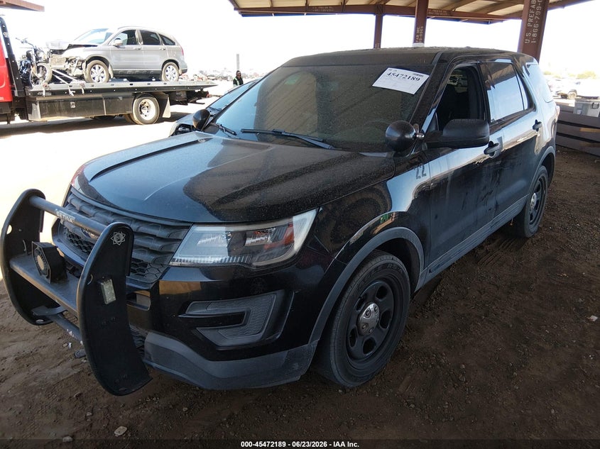 2016 Ford Police interceptor utility VIN 1FM5K8AR6GGC08070 IAAI salvage auction — NORMAL WEAR, Clear-Dealer Only (Arizona), sold $1,000 on 2026-07-14 (photo 2)