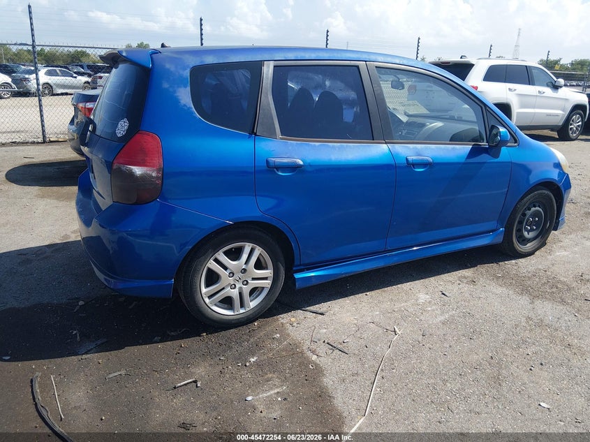 2007 Honda Fit VIN JHMGD38647S047672 IAAI salvage auction — NORMAL WEAR, Reconstructed (Louisiana), sold $725 on 2026-07-13 (photo 4)