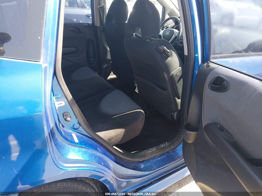 2007 Honda Fit VIN JHMGD38647S047672 IAAI salvage auction — NORMAL WEAR, Reconstructed (Louisiana), sold $725 on 2026-07-13 (photo 8)