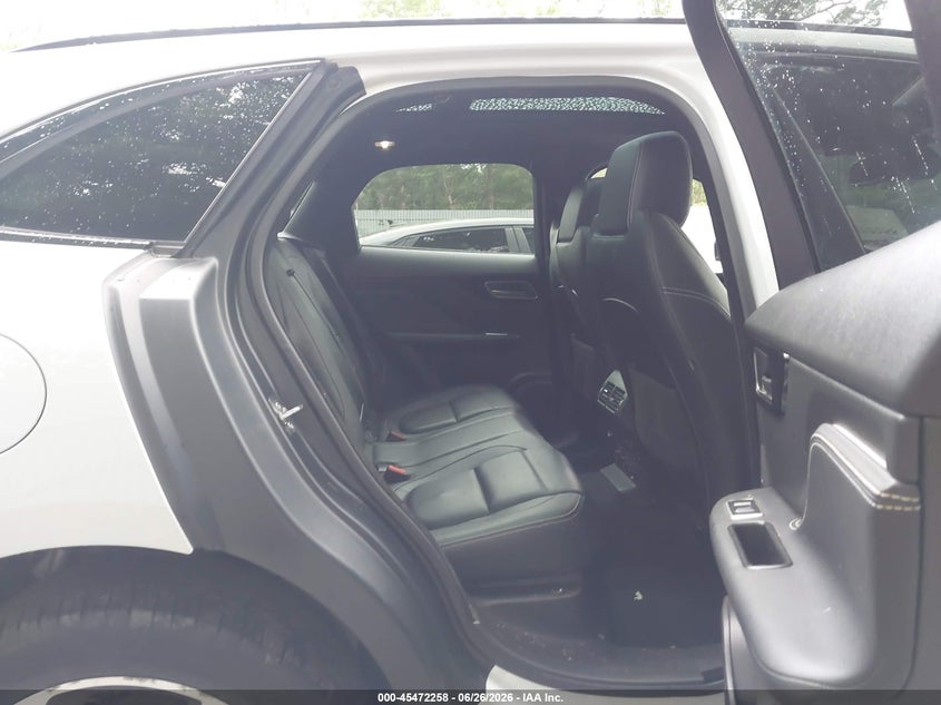 2018 Jaguar F-pace VIN SADCL2GX5JA287225 IAAI salvage auction — LEFT SIDE, Salvage (Idaho), sold $5,350 on 2026-07-22 (photo 8)