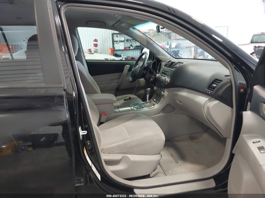 2010 Toyota Highlander VIN JTEEK3EH1A2152757 IAAI salvage auction — REAR END, Salvage (Colorado), sold $2,650 on 2026-07-29 (photo 5)