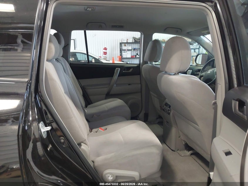 2010 Toyota Highlander VIN JTEEK3EH1A2152757 IAAI salvage auction — REAR END, Salvage (Colorado), sold $2,650 on 2026-07-29 (photo 8)