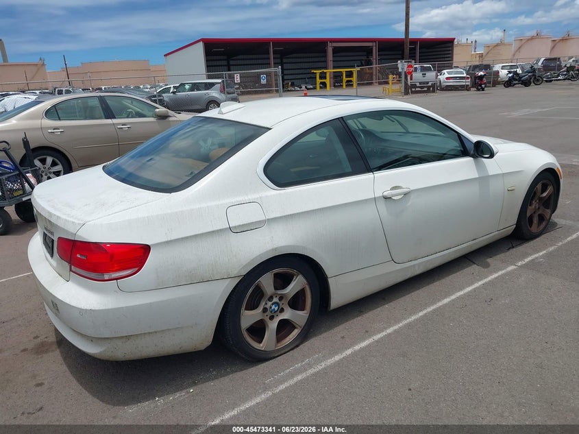 2009 BMW 3 series VIN WBAWB33569P138110 IAAI salvage auction — NORMAL WEAR, Clear (Hawaii), sold $100 on 2026-07-21 (photo 4)