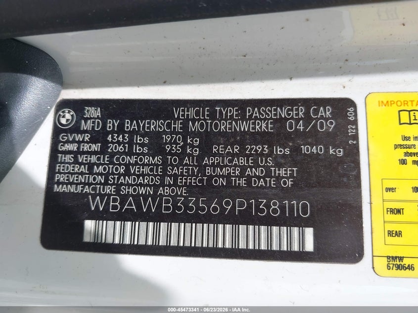2009 BMW 3 series VIN WBAWB33569P138110 IAAI salvage auction — NORMAL WEAR, Clear (Hawaii), sold $100 on 2026-07-21 (photo 9)