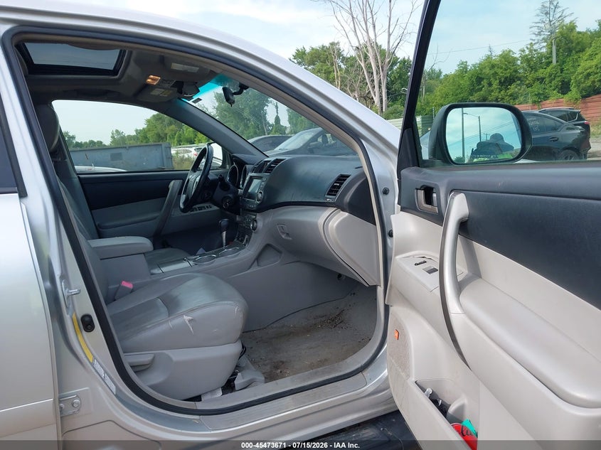 2008 Toyota Highlander VIN JTEES43A782054001 IAAI salvage auction — NORMAL WEAR, Clear (Michigan), sold $1,325 on 2026-07-30 (photo 5)