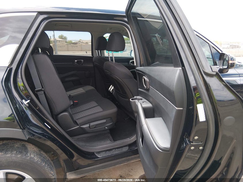 2021 Kia Sorento VIN 5XYRGDLC6MG044813 IAAI salvage auction — REAR END, Salvage Title, sold $4,700 on 2026-07-28 (photo 8)