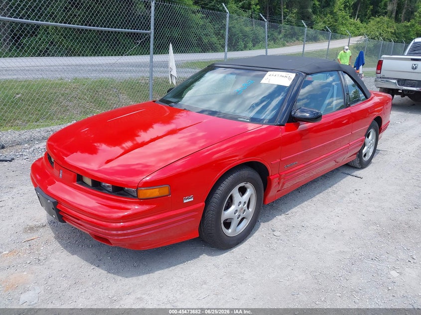 1994 Oldsmobile Cutlass supreme VIN 1G3WT35X0RD328873 IAAI salvage auction — NORMAL WEAR, Clear (Virginia), sold $1,150 on 2026-07-07 (photo 2)