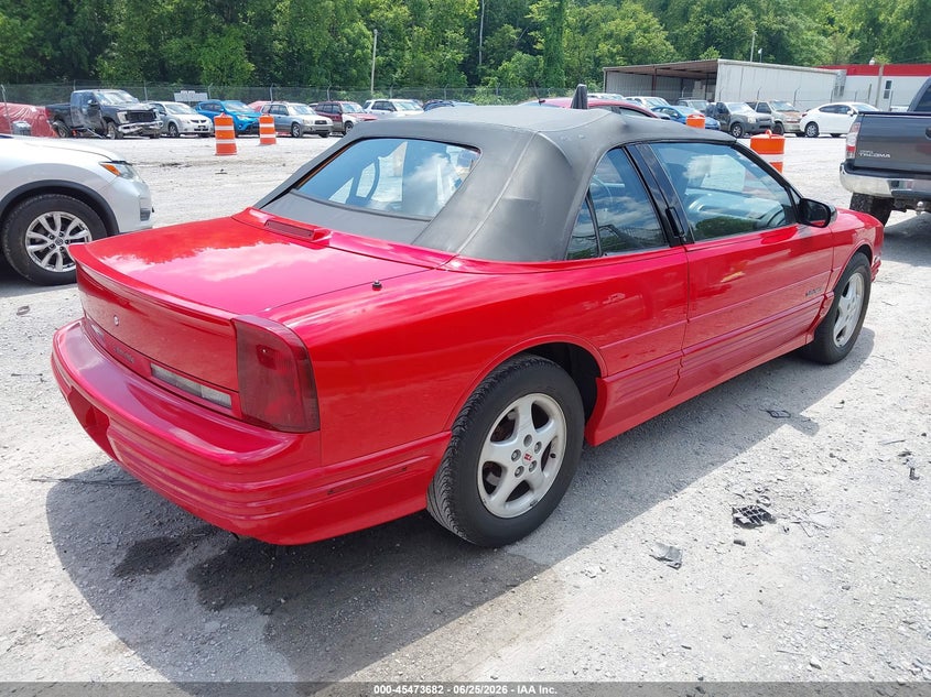 1994 Oldsmobile Cutlass supreme VIN 1G3WT35X0RD328873 IAAI salvage auction — NORMAL WEAR, Clear (Virginia), sold $1,150 on 2026-07-07 (photo 4)