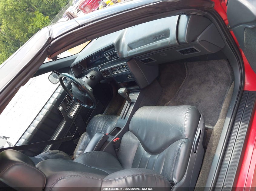 1994 Oldsmobile Cutlass supreme VIN 1G3WT35X0RD328873 IAAI salvage auction — NORMAL WEAR, Clear (Virginia), sold $1,150 on 2026-07-07 (photo 5)