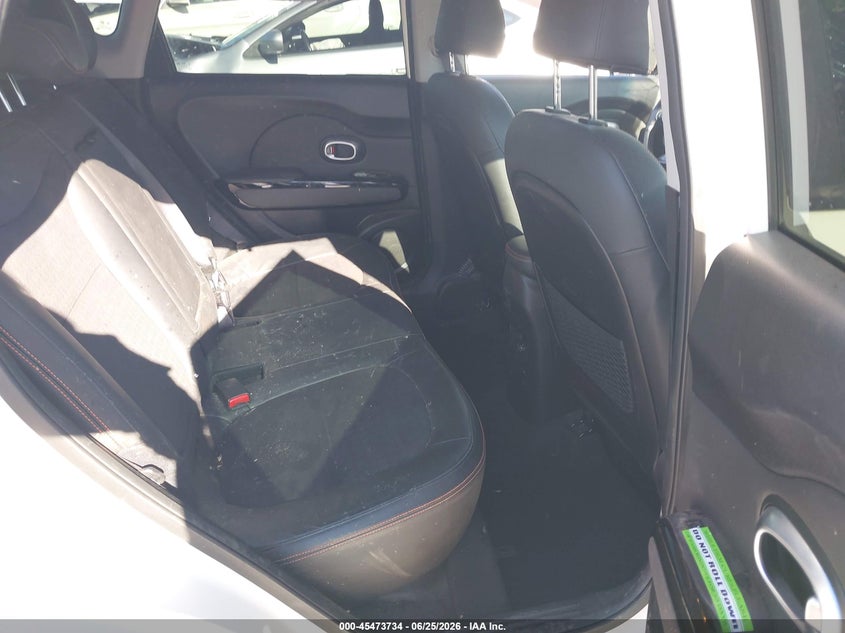 2019 Kia Soul VIN KNDJX3AAXK7699804 IAAI salvage auction — ROLLOVER, Wait Title, sold $1,300 on 2026-08-27 (photo 8)
