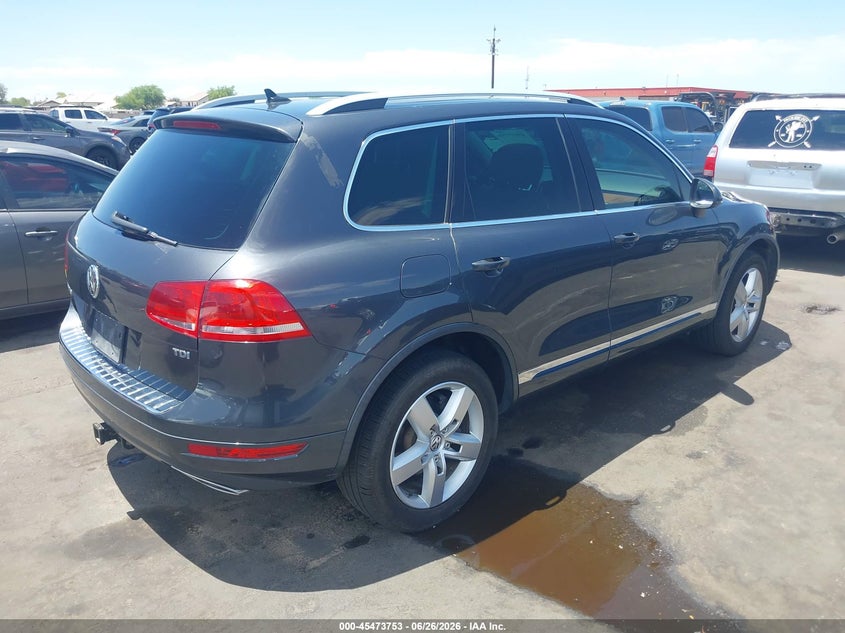 2011 Volkswagen Touareg VIN WVGFK9BP6BD004032 IAAI salvage auction — FRONT END, Salvage (Arizona), sold $3,150 on 2026-07-14 (photo 4)