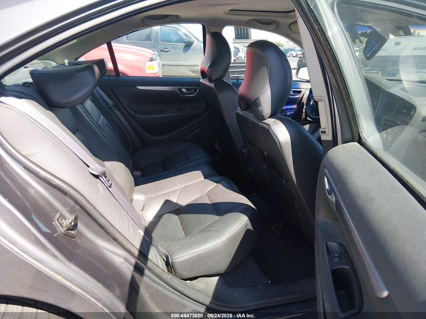 2004 Volvo S60 VIN YV1RS53D042374755 IAAI salvage auction — FRONT END, Salvage (Oregon), sold $175 on 2026-08-20 (photo 8)