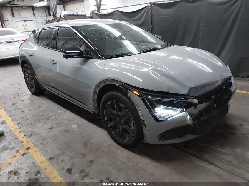 2025 Kia Ev6 VIN 5XYC34JA6SG002092 — IAAI salvage auction photo