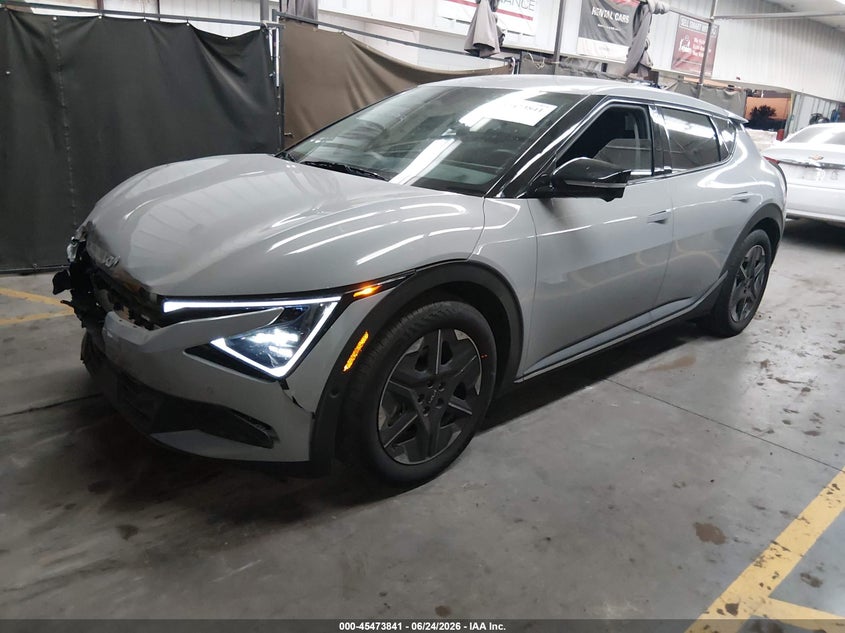 2025 Kia Ev6 VIN 5XYC34JA6SG002092 IAAI salvage auction — FRONT END, Salvage Title, sold $13,100 on 2026-08-16 (photo 2)