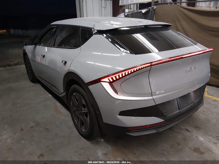 2025 Kia Ev6 VIN 5XYC34JA6SG002092 IAAI salvage auction — FRONT END, Salvage Title, sold $13,100 on 2026-08-16 (photo 3)