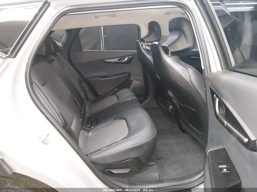 2025 Kia Ev6 VIN 5XYC34JA6SG002092 IAAI salvage auction — FRONT END, Salvage Title, sold $13,100 on 2026-08-16 (photo 8)